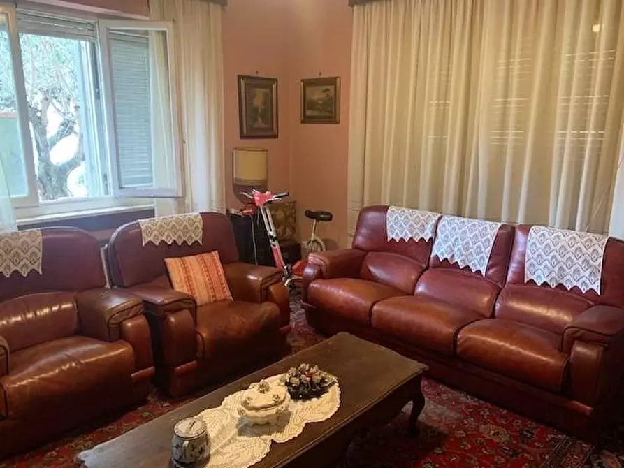 Immagine 15 di Villa in vendita  a Montecatini Terme