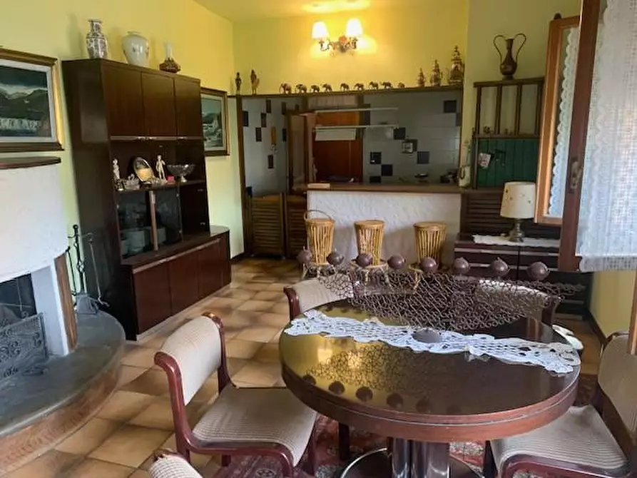 Immagine 31 di Villa in vendita  a Montecatini Terme