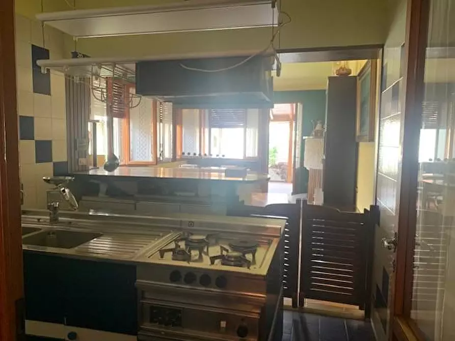 Immagine 39 di Villa in vendita  a Montecatini Terme