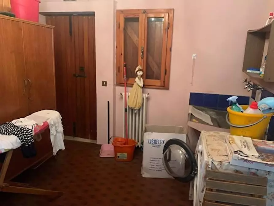 Immagine 38 di Villa in vendita  a Montecatini Terme