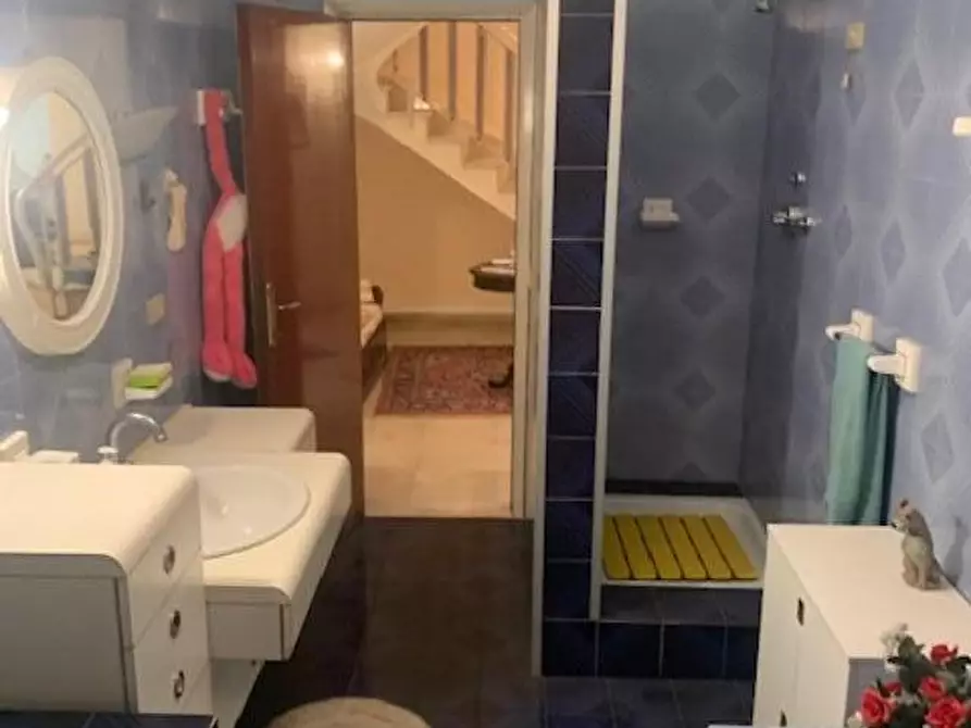 Immagine 13 di Villa in vendita  a Montecatini Terme