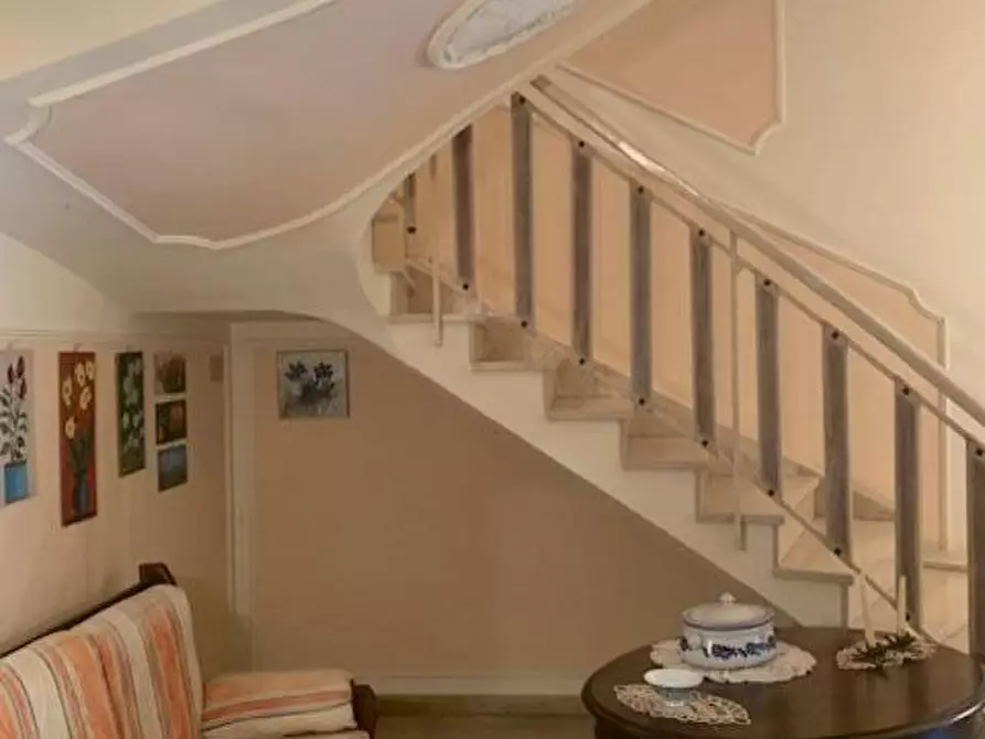 Immagine 14 di Villa in vendita  a Montecatini Terme