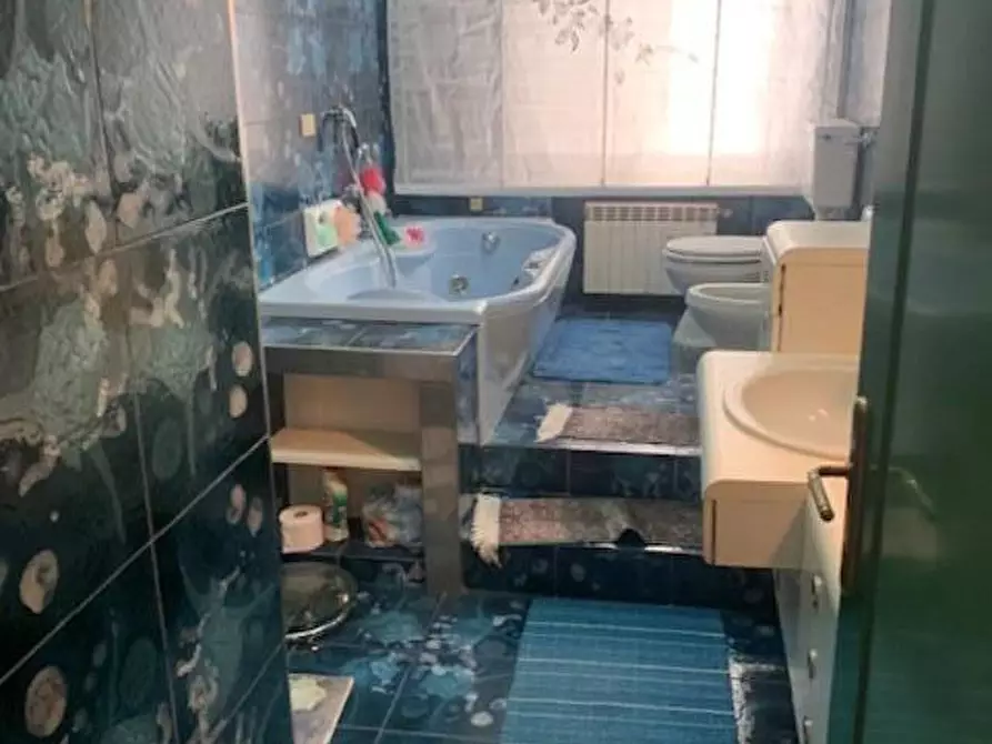 Immagine 25 di Villa in vendita  a Montecatini Terme