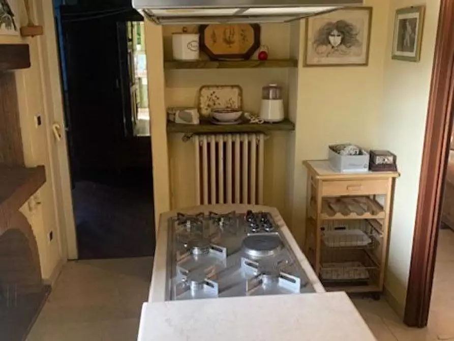 Immagine 19 di Villa in vendita  a Montecatini Terme