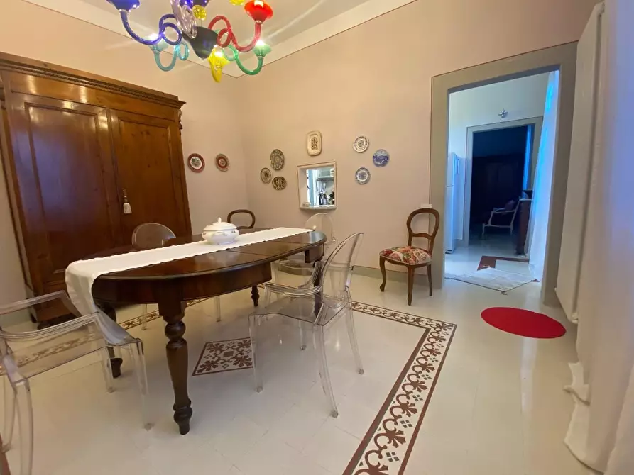 Immagine 3 di Villa in vendita  a Pisa