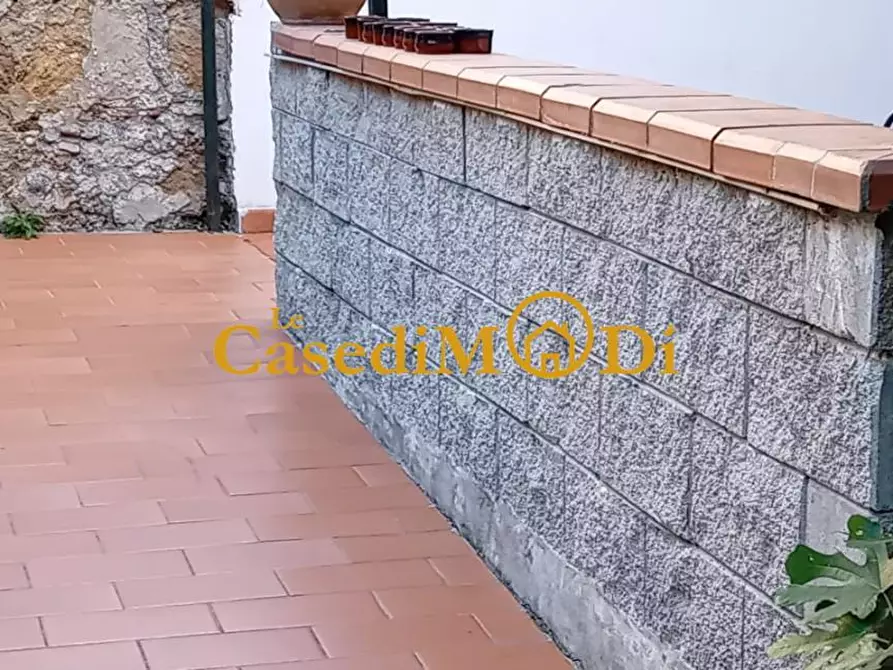 Immagine 20 di Locale commerciale in vendita  a Livorno