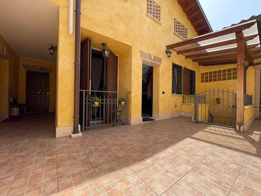 Immagine 3 di Appartamento in vendita  a Roma