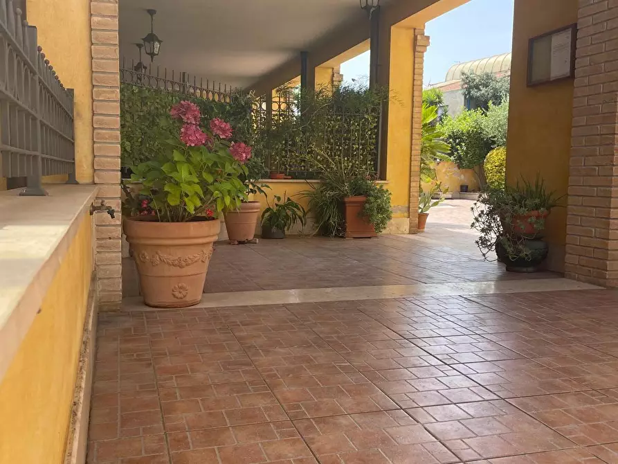 Immagine 4 di Appartamento in vendita  a Roma