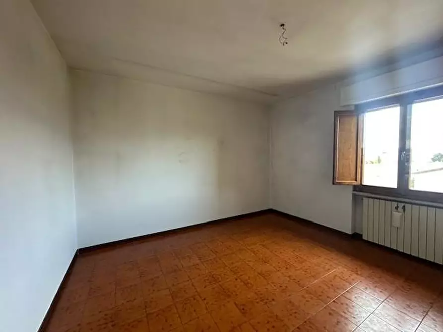 Immagine 10 di Casa indipendente in vendita  a Pisa