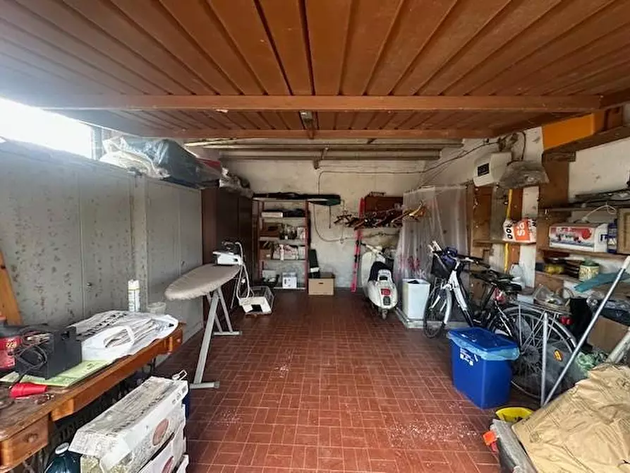 Immagine 19 di Casa indipendente in vendita  a Pisa