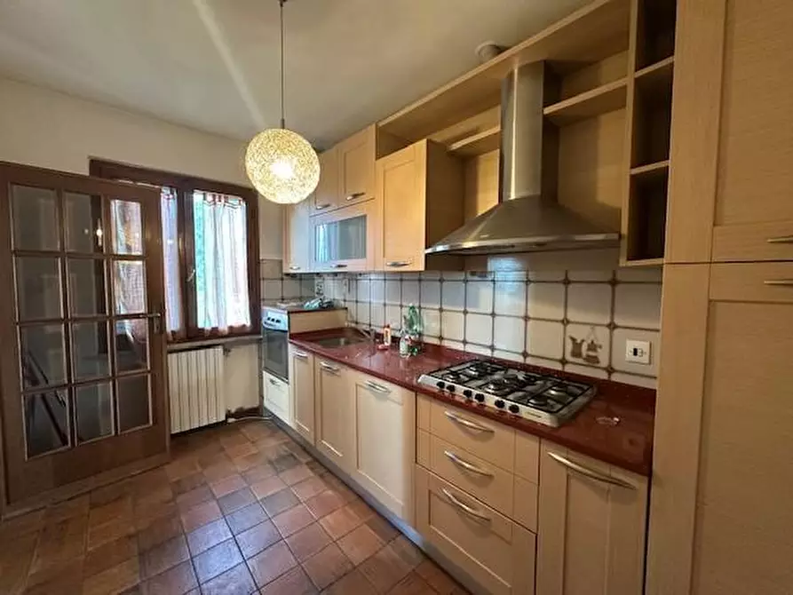 Immagine 8 di Casa indipendente in vendita  a Pisa