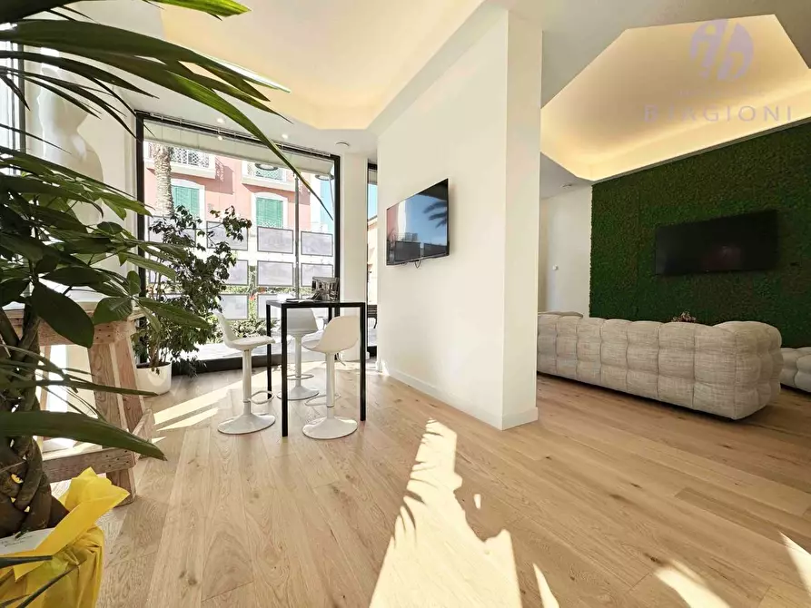 Immagine 34 di Casa bifamiliare in vendita  a Pietrasanta