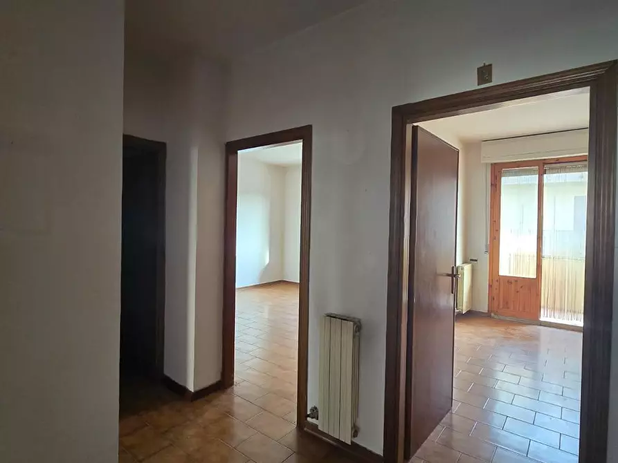 Immagine 25 di Appartamento in vendita  a Colle Di Val D'elsa