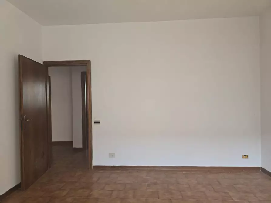 Immagine 13 di Appartamento in vendita  a Colle Di Val D'elsa