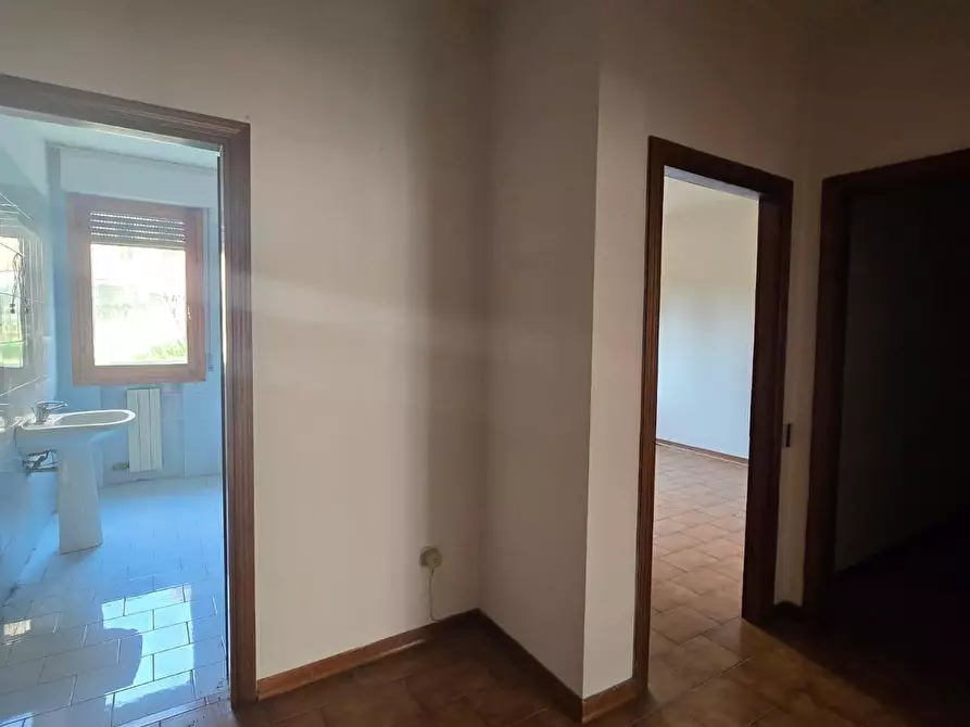 Immagine 26 di Appartamento in vendita  a Colle Di Val D'elsa