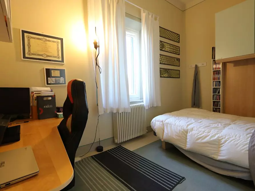 Immagine 27 di Villa in vendita  a Pisa