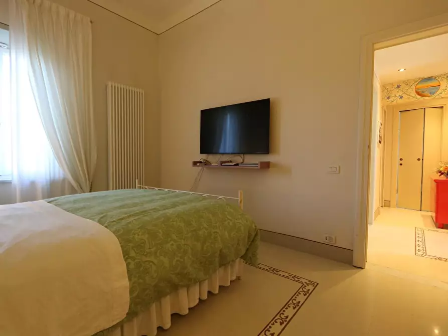 Immagine 23 di Villa in vendita  a Pisa