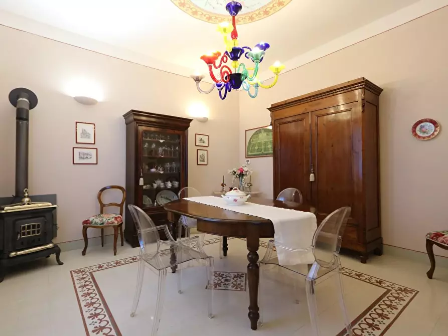 Immagine 13 di Villa in vendita  a Pisa