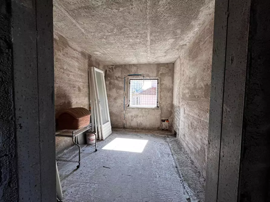 Immagine 16 di Casa semindipendente in vendita  a Castelnuovo Magra