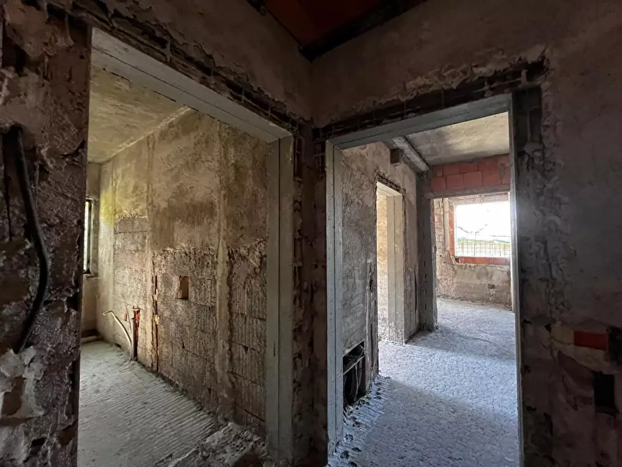 Immagine 15 di Casa semindipendente in vendita  a Castelnuovo Magra