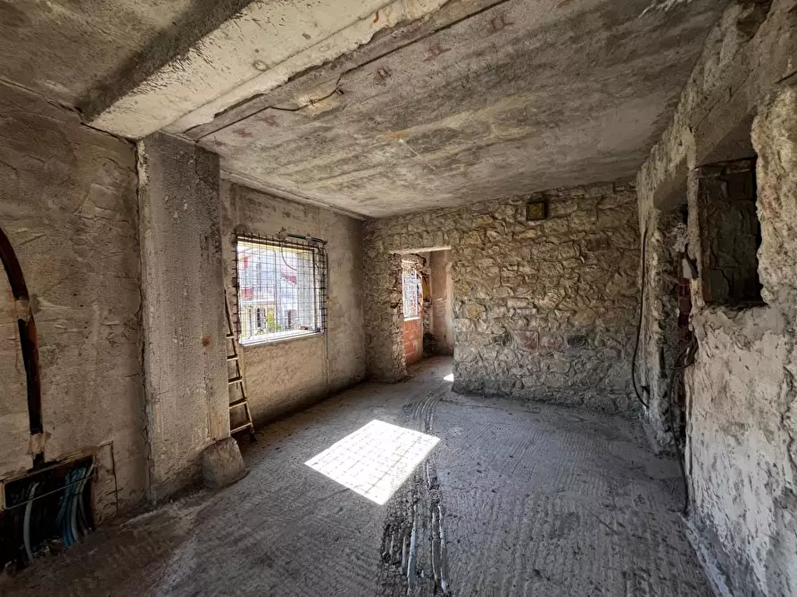 Immagine 2 di Casa semindipendente in vendita  a Castelnuovo Magra