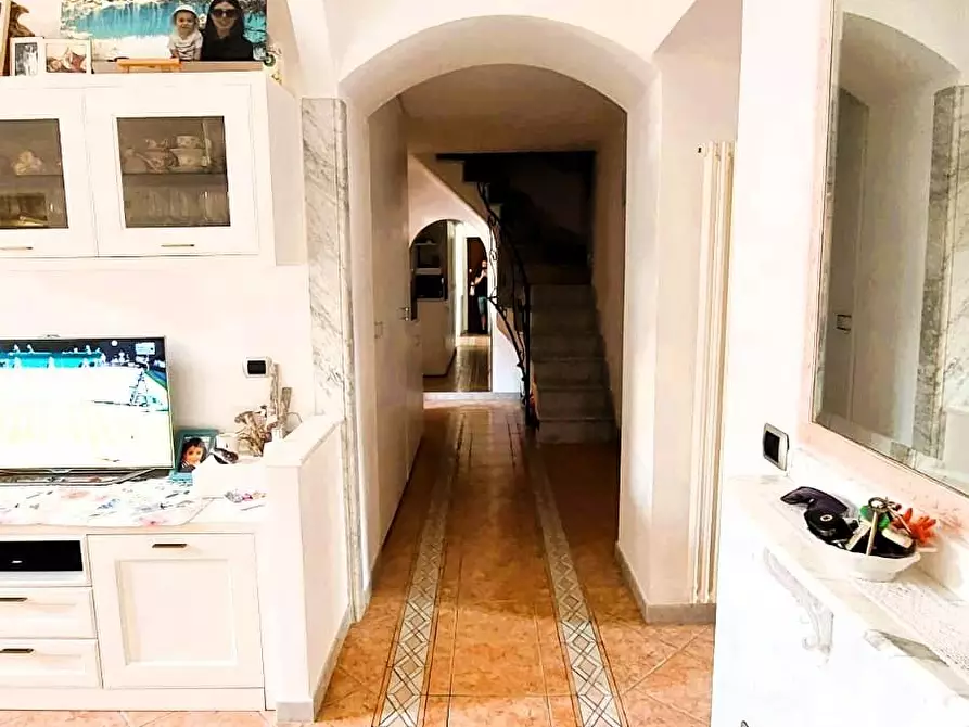 Immagine 7 di Appartamento in vendita  a Carrara