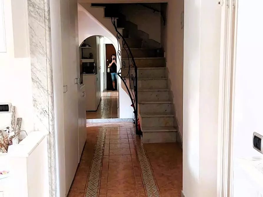 Immagine 16 di Appartamento in vendita  a Carrara