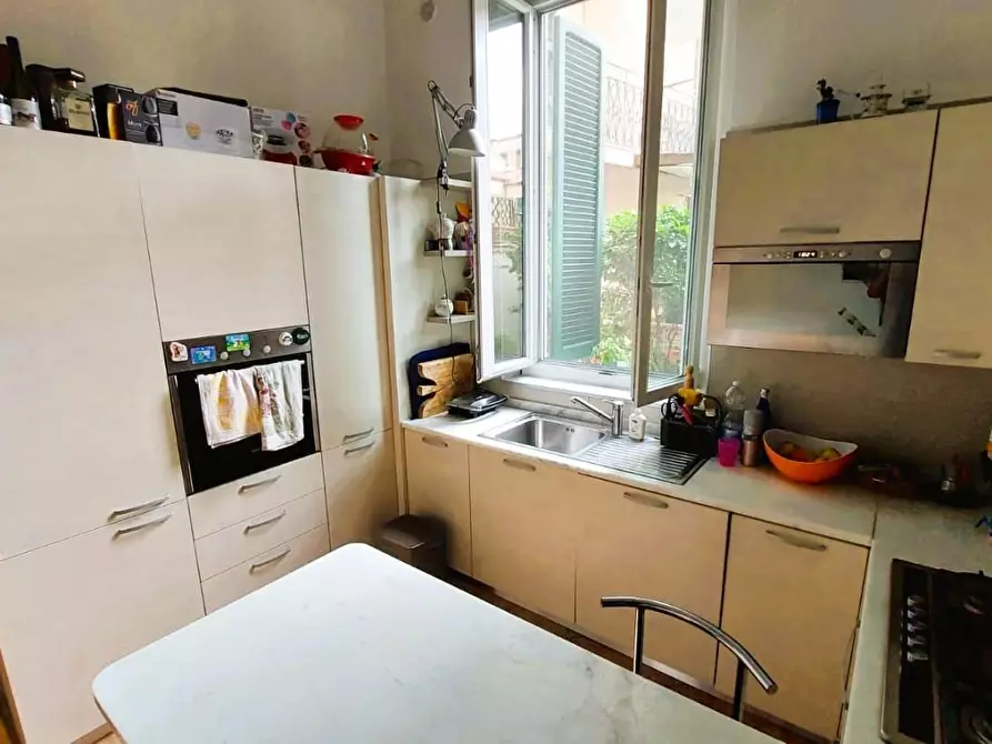 Immagine 9 di Appartamento in vendita  a Carrara