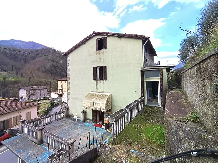 Immagine 3 di Casa semindipendente in vendita  a Gallicano