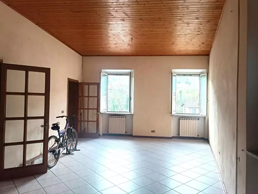 Immagine 16 di Casa semindipendente in vendita  a Gallicano