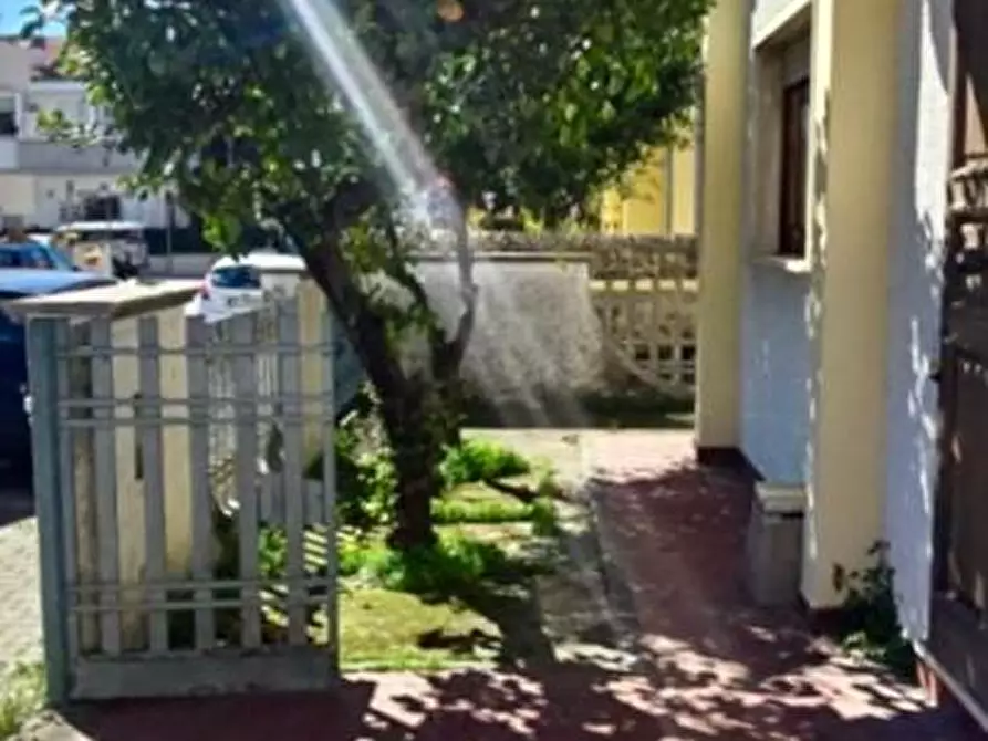 Immagine 26 di Casa bifamiliare in vendita  a Viareggio