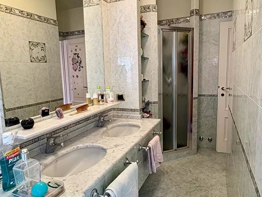 Immagine 27 di Villetta a schiera in vendita  a Lucca