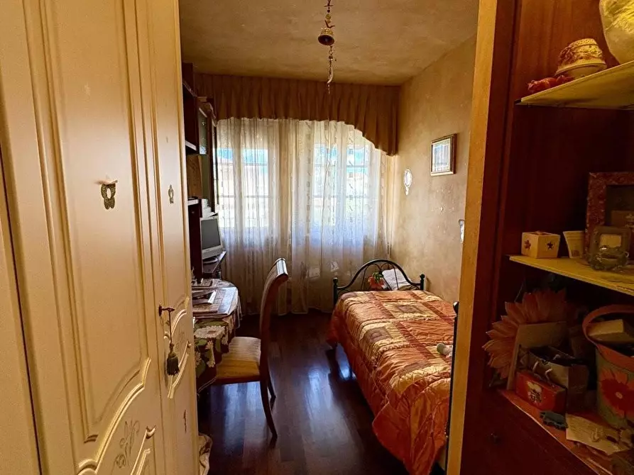 Immagine 30 di Villetta a schiera in vendita  a Lucca