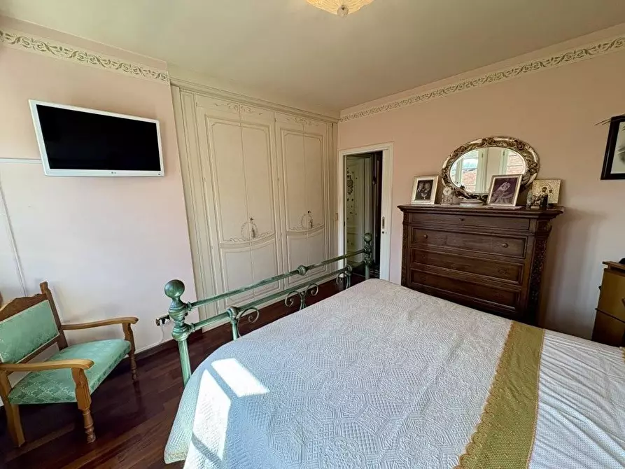 Immagine 33 di Villetta a schiera in vendita  a Lucca