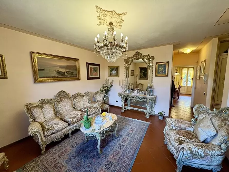 Immagine 14 di Villetta a schiera in vendita  a Lucca