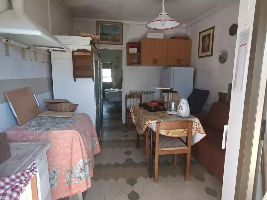 Immagine 21 di Casa indipendente in vendita  a Castelnuovo Magra