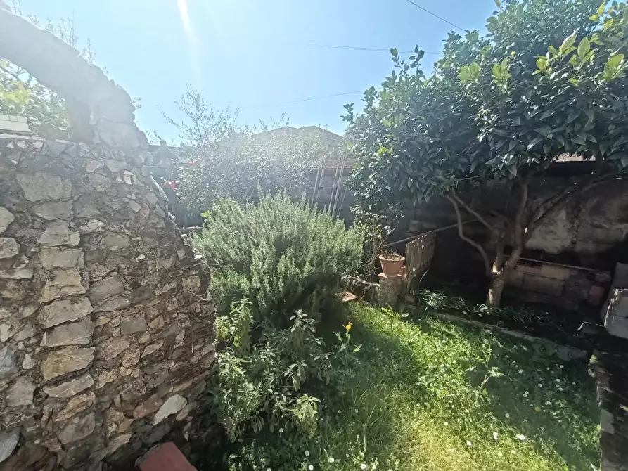 Immagine 6 di Casa indipendente in vendita  a Castelnuovo Magra