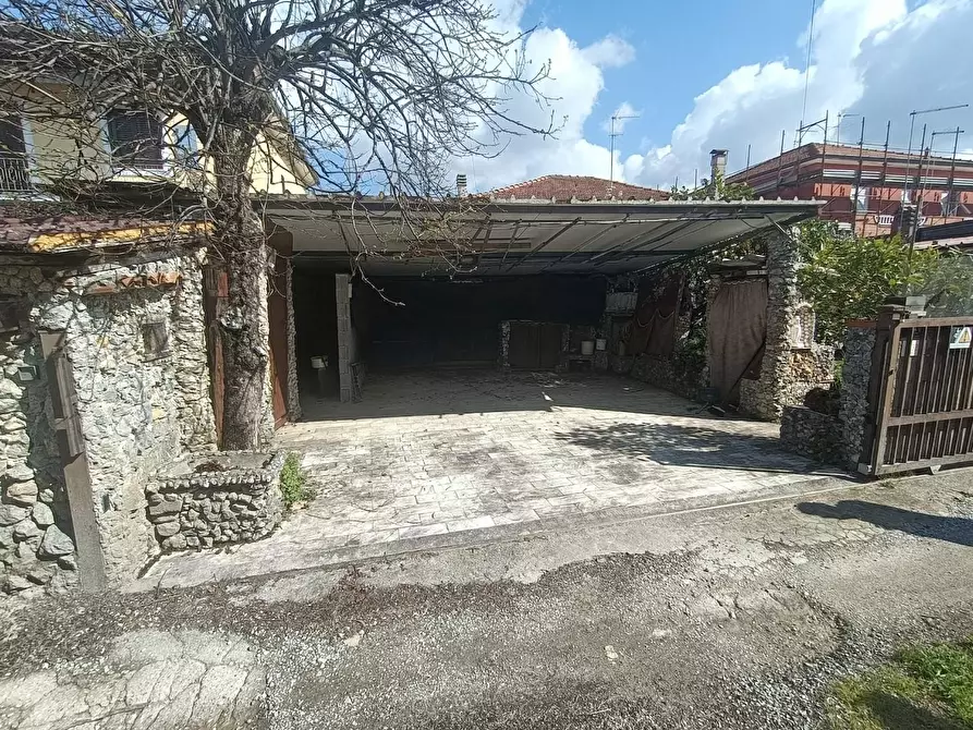 Immagine 25 di Casa indipendente in vendita  a Castelnuovo Magra