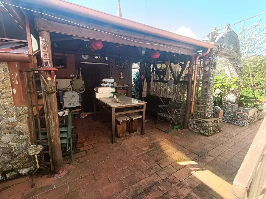 Immagine 7 di Casa indipendente in vendita  a Castelnuovo Magra