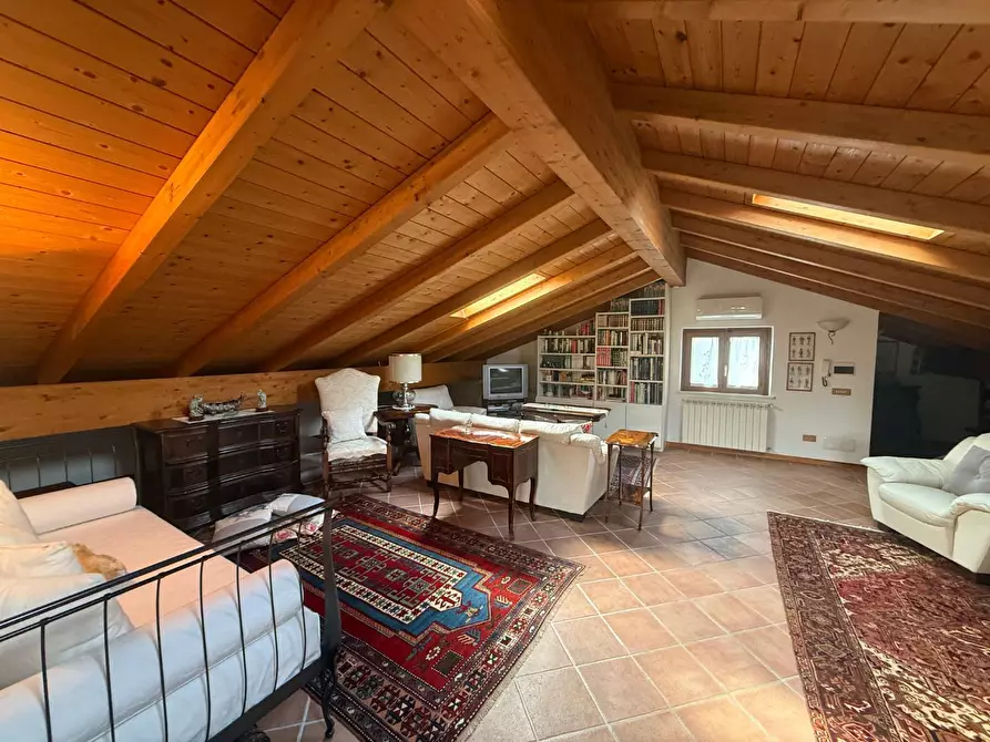 Immagine 24 di Villa in vendita  a Carrara