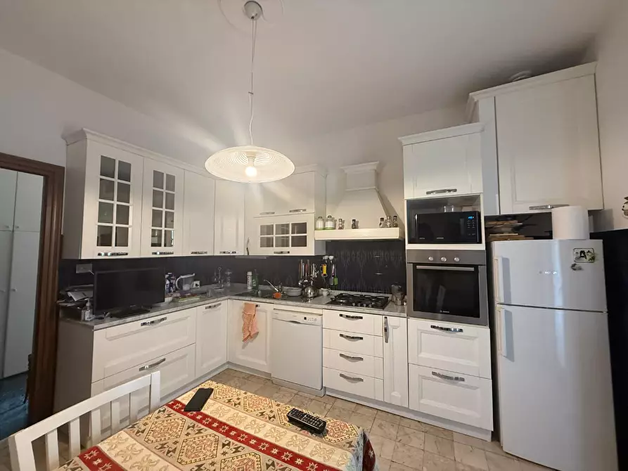 Immagine 35 di Villa in vendita  a Carrara