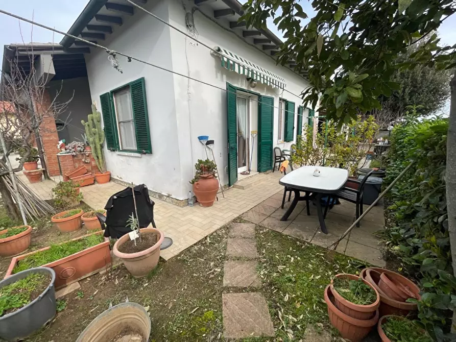 Immagine 2 di Casa bifamiliare in vendita  a Rosignano Marittimo