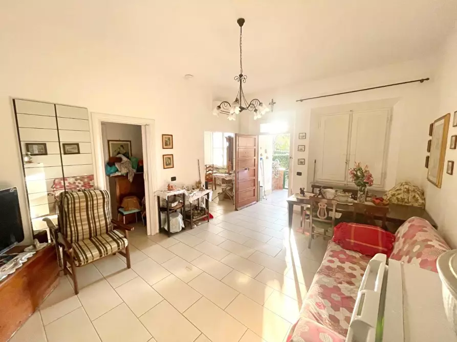 Immagine 10 di Casa bifamiliare in vendita  a Rosignano Marittimo