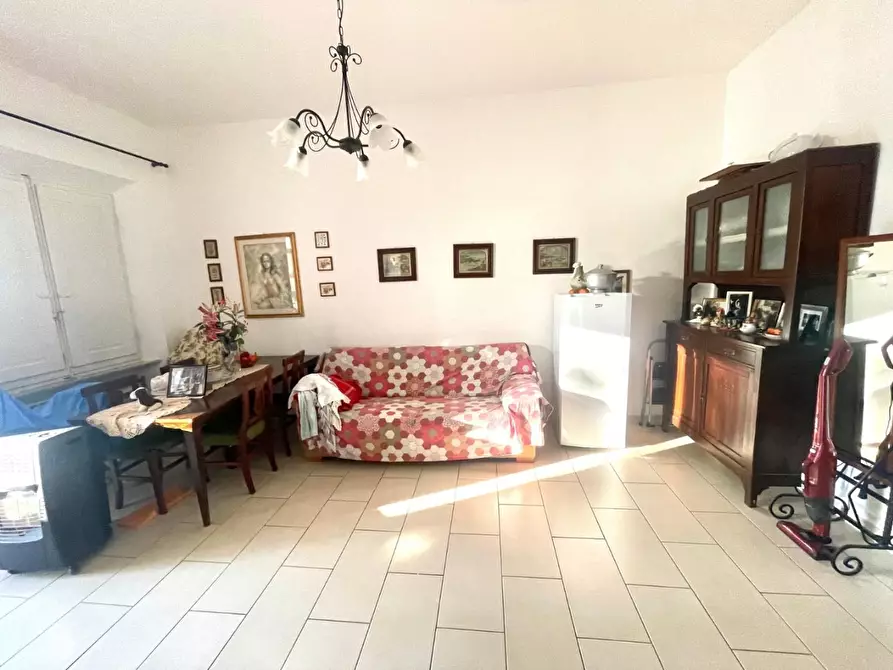 Immagine 12 di Casa bifamiliare in vendita  a Rosignano Marittimo