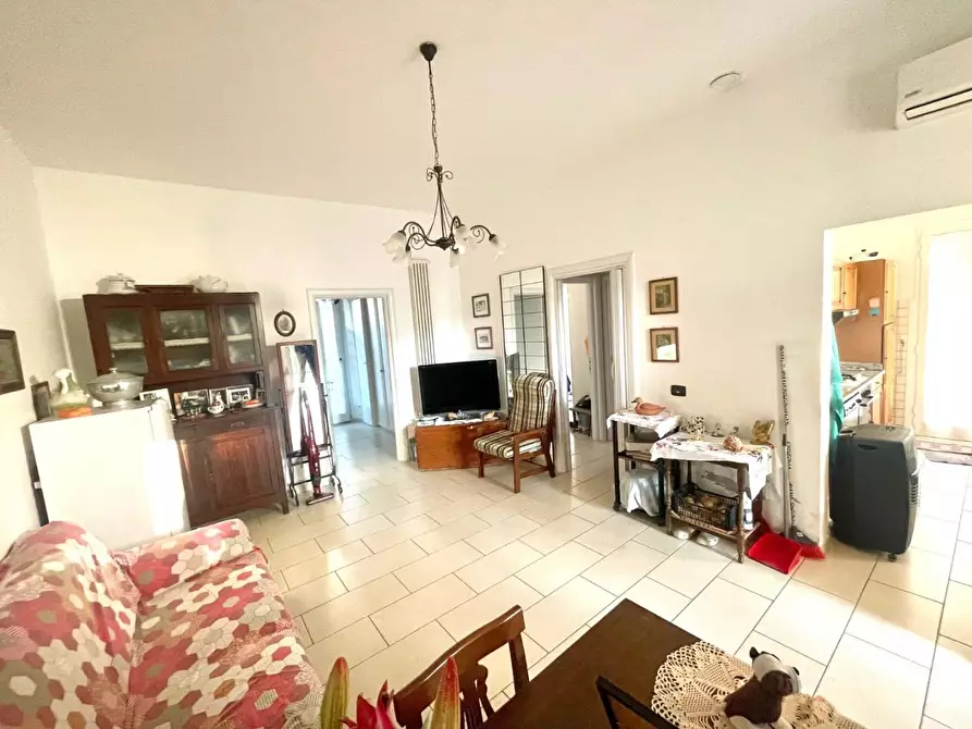 Immagine 11 di Casa bifamiliare in vendita  a Rosignano Marittimo