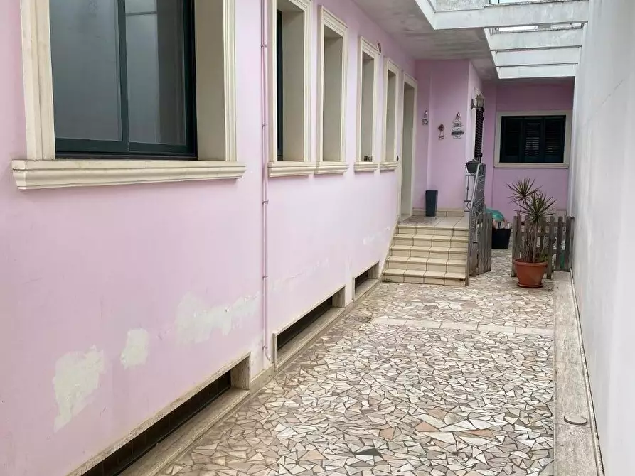 Immagine 6 di Villetta a schiera in vendita  a Carmiano