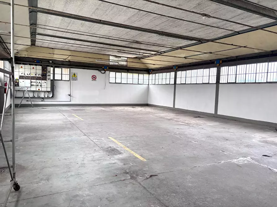 Immagine 2 di Attività artigianale in vendita  a San Miniato