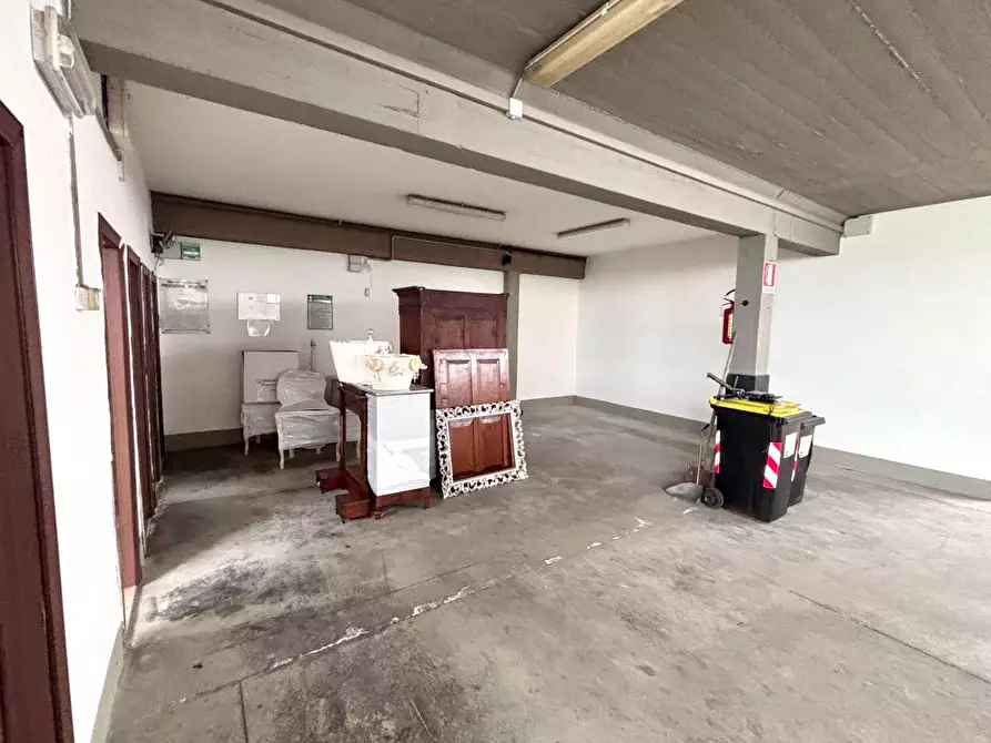 Immagine 5 di Attività artigianale in vendita  a San Miniato