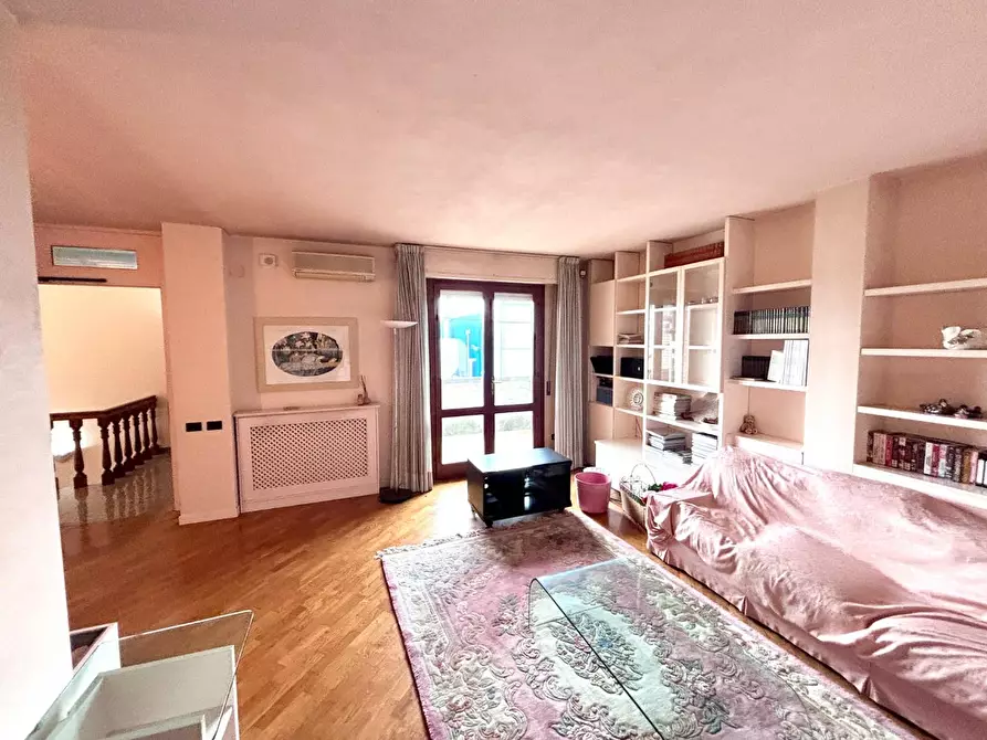 Immagine 16 di Attività artigianale in vendita  a San Miniato