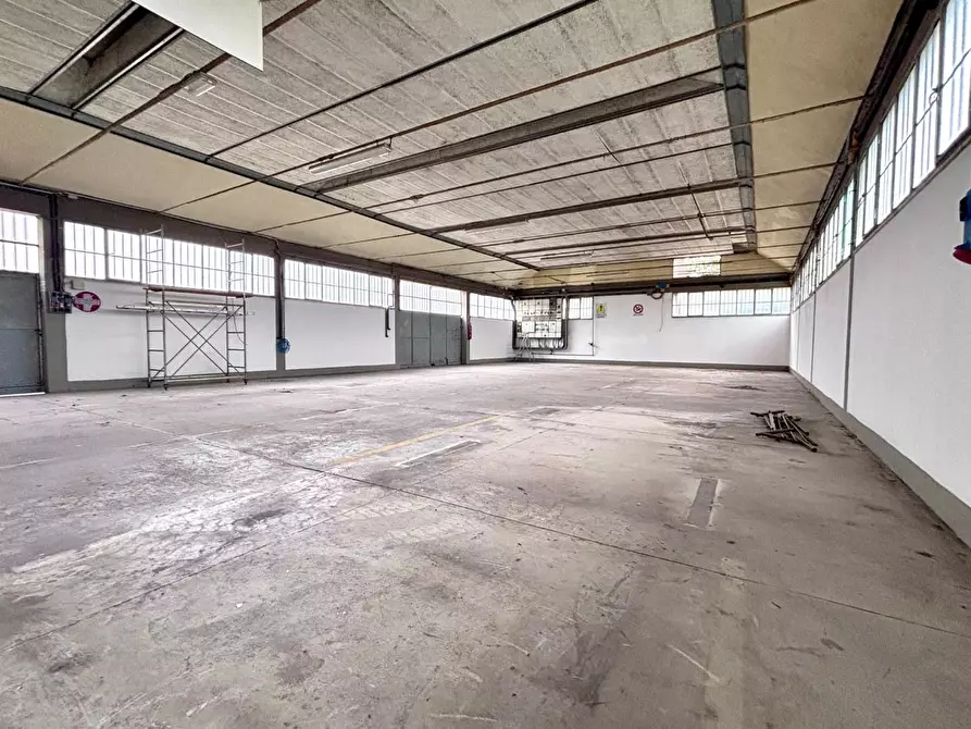 Immagine 1 di Attività artigianale in vendita  a San Miniato